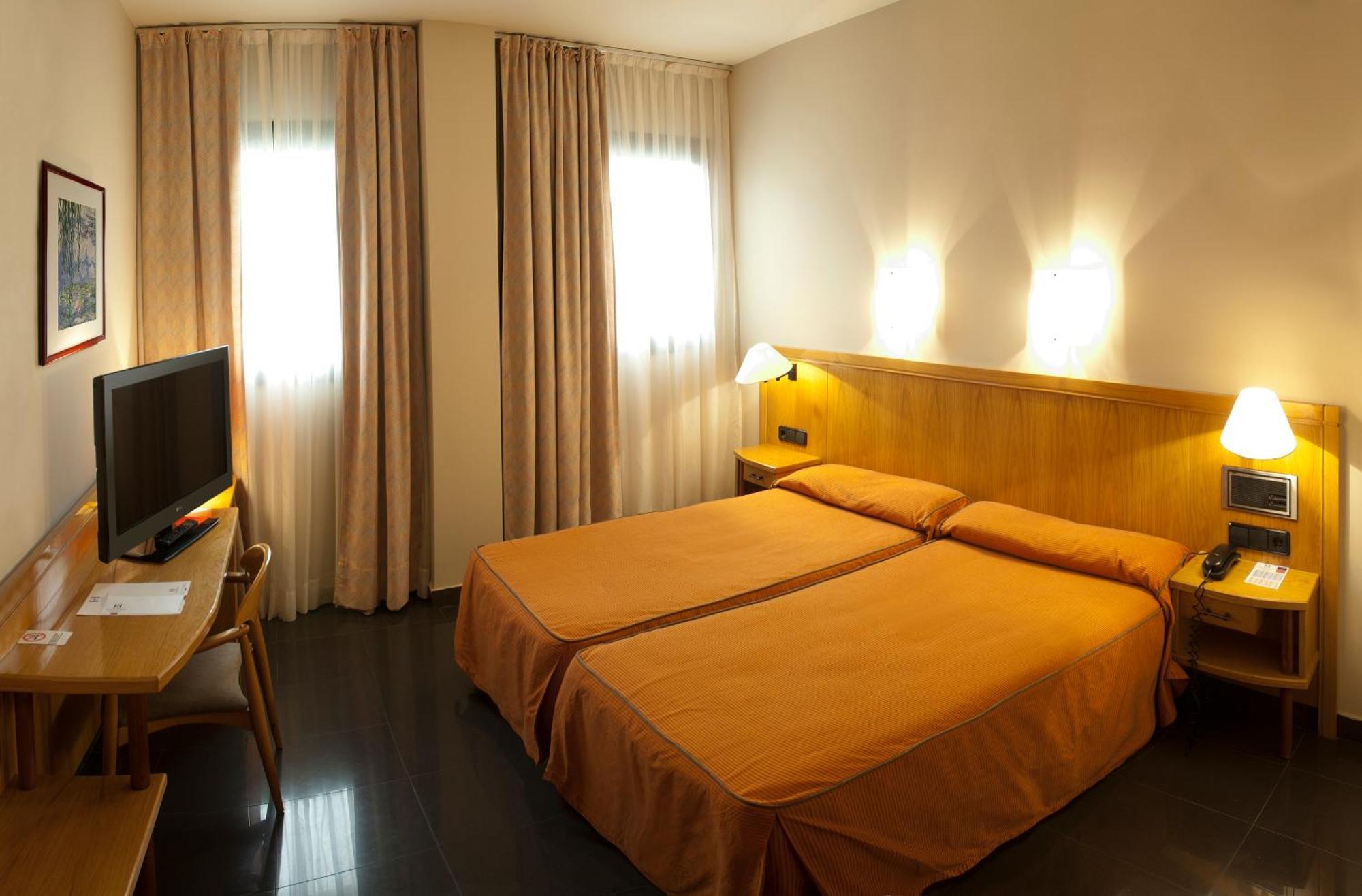 Hotel Ruta De Europa Vitoria-Gasteiz Zewnętrze zdjęcie