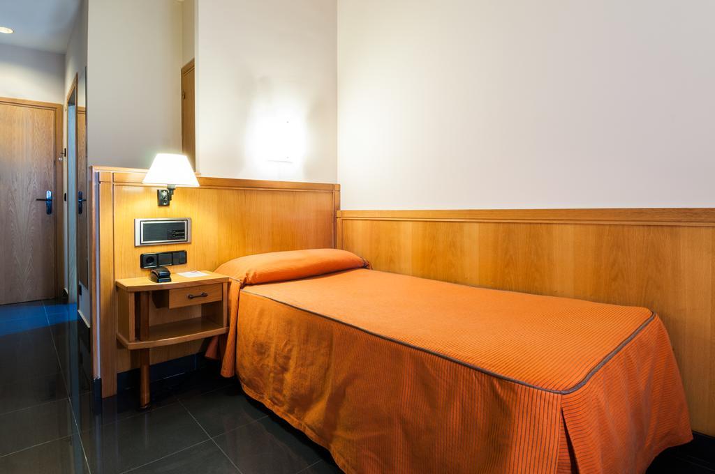 Hotel Ruta De Europa Vitoria-Gasteiz Zewnętrze zdjęcie