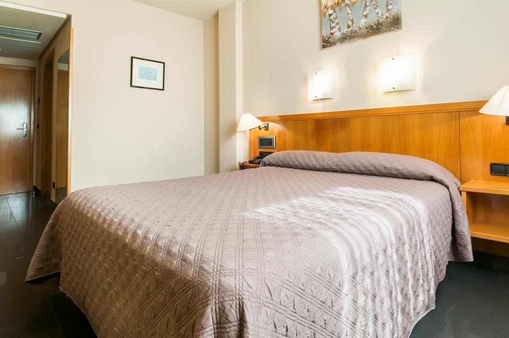 Hotel Ruta De Europa Vitoria-Gasteiz Zewnętrze zdjęcie