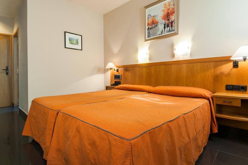 Hotel Ruta De Europa Vitoria-Gasteiz Zewnętrze zdjęcie