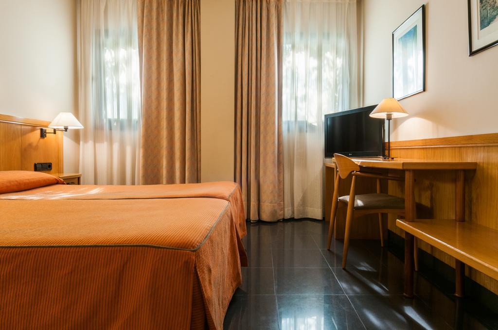 Hotel Ruta De Europa Vitoria-Gasteiz Zewnętrze zdjęcie
