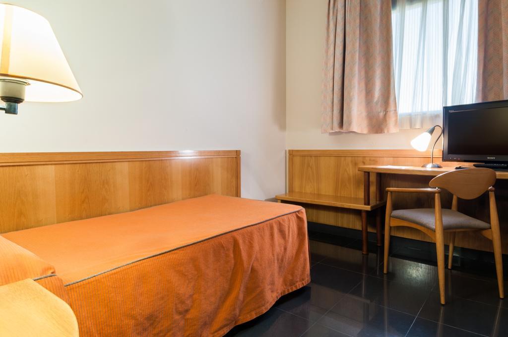 Hotel Ruta De Europa Vitoria-Gasteiz Zewnętrze zdjęcie